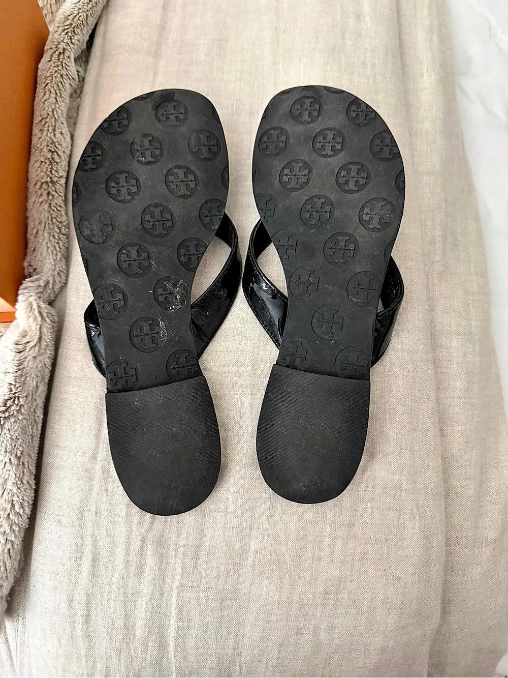 Tory Burch Miller Patent Thong Sandal Black Logo Sandals